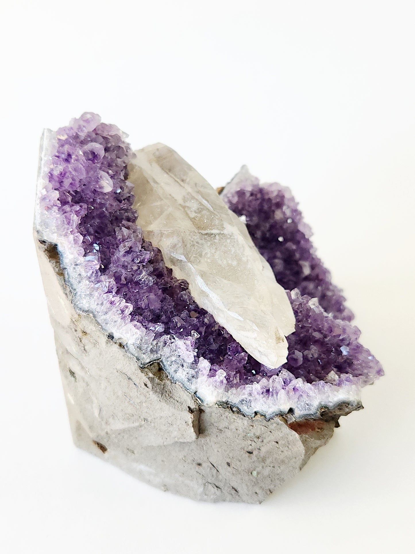 Amethyst and calcite sugar crystal cut base