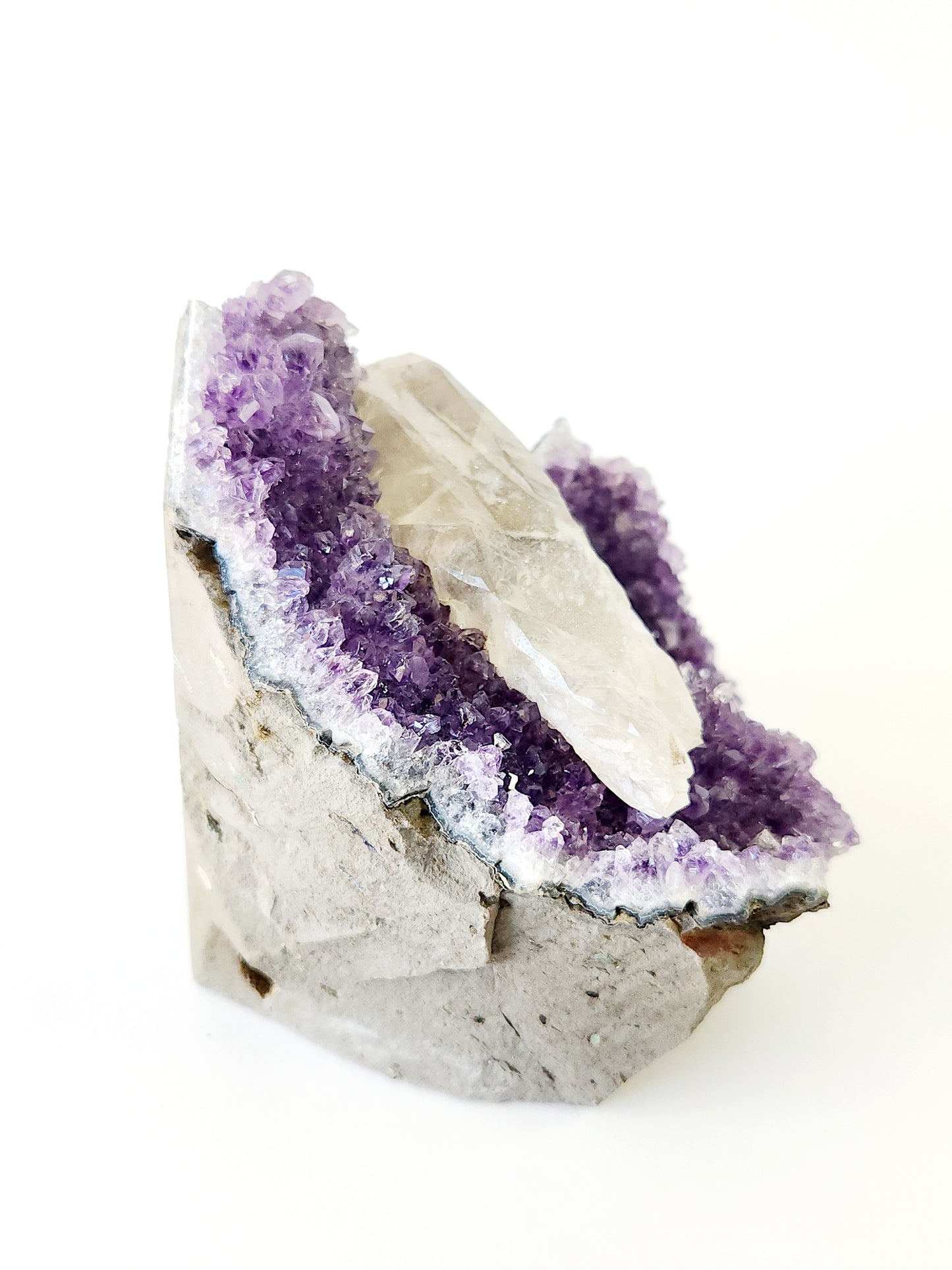 Amethyst and calcite sugar crystal cut base