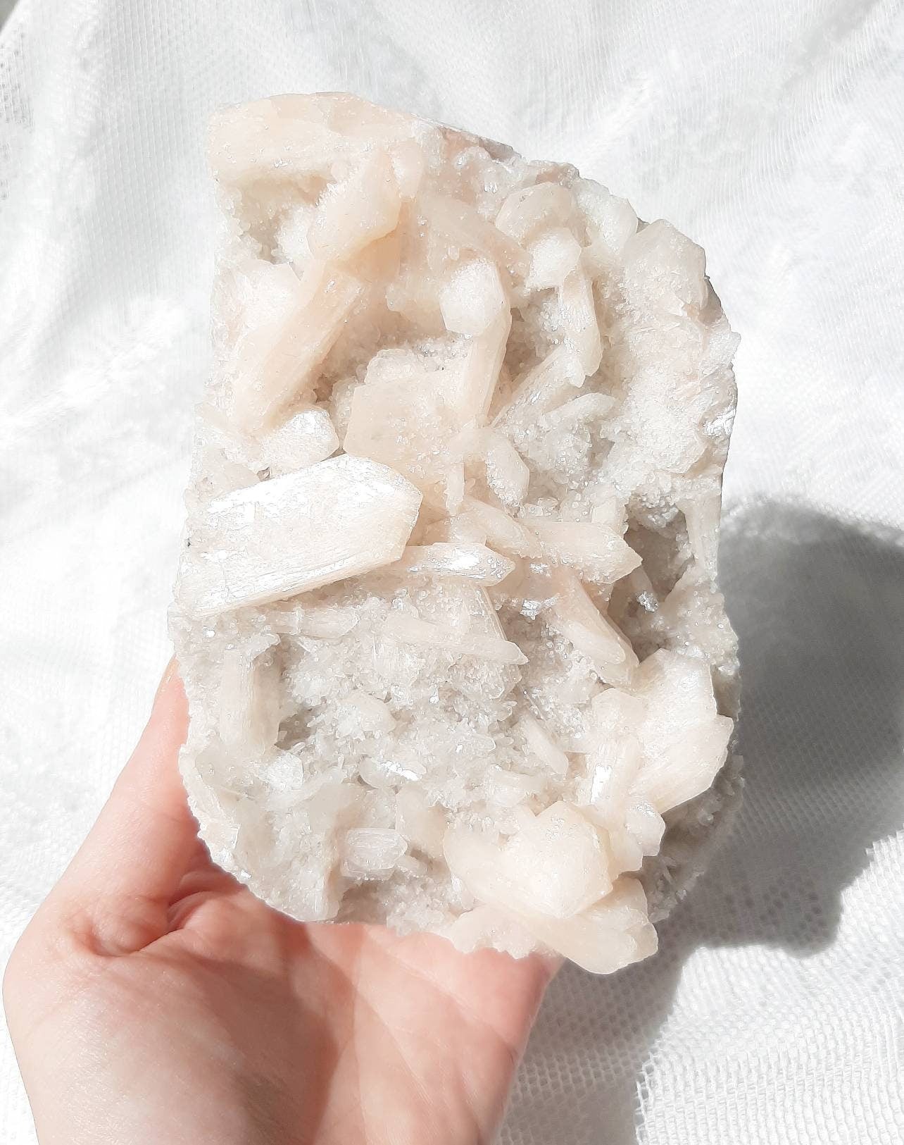 Apophyllite & stilbite crystal cluster